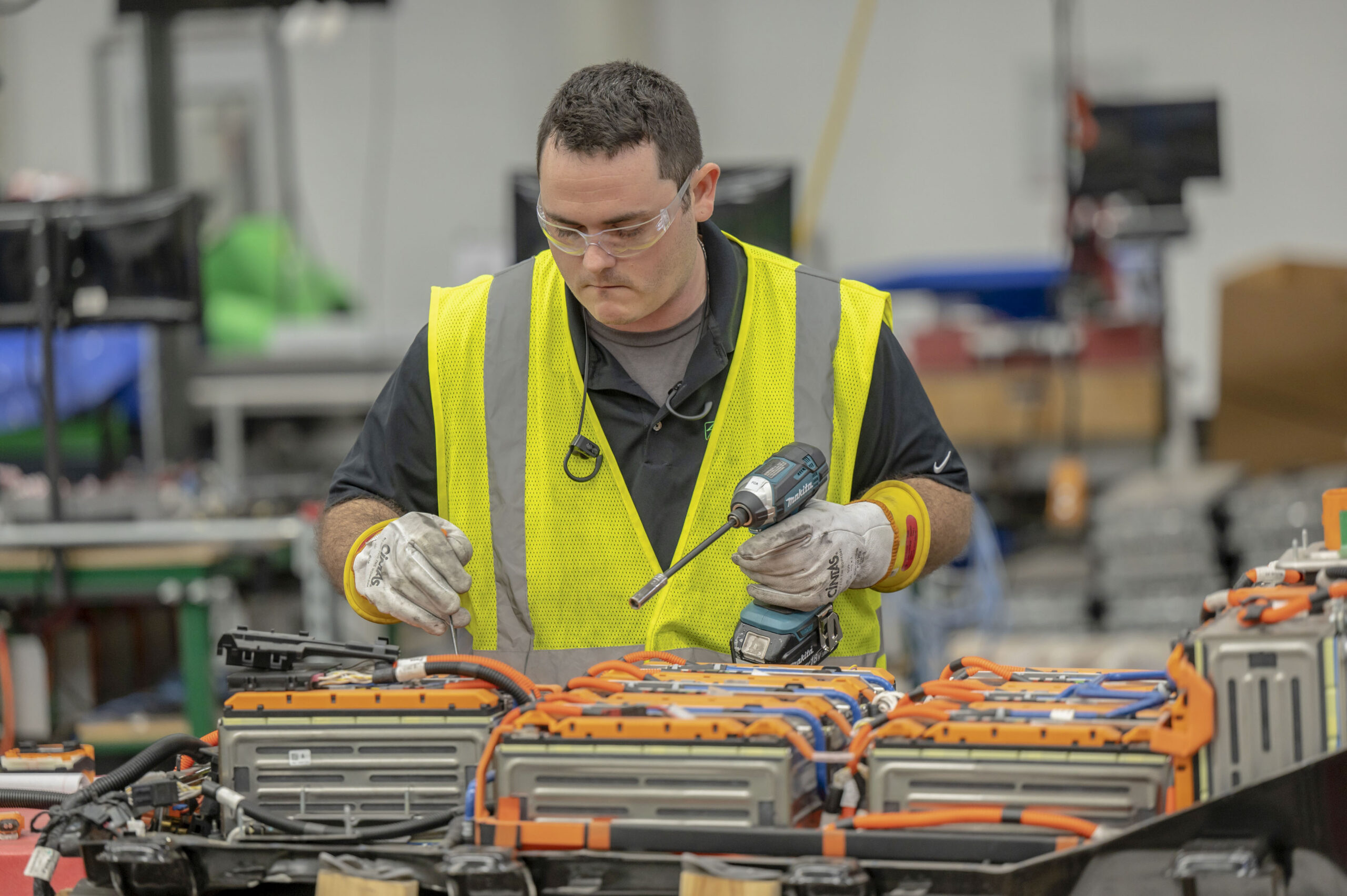 Electric Vehicle Battery Repair Services